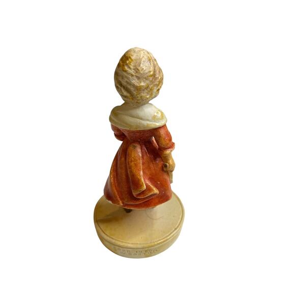 Sebastian Miniatures Signed Figurine The Pilgrims The Skipping Rope 1978 4" - Picture 4 of 6